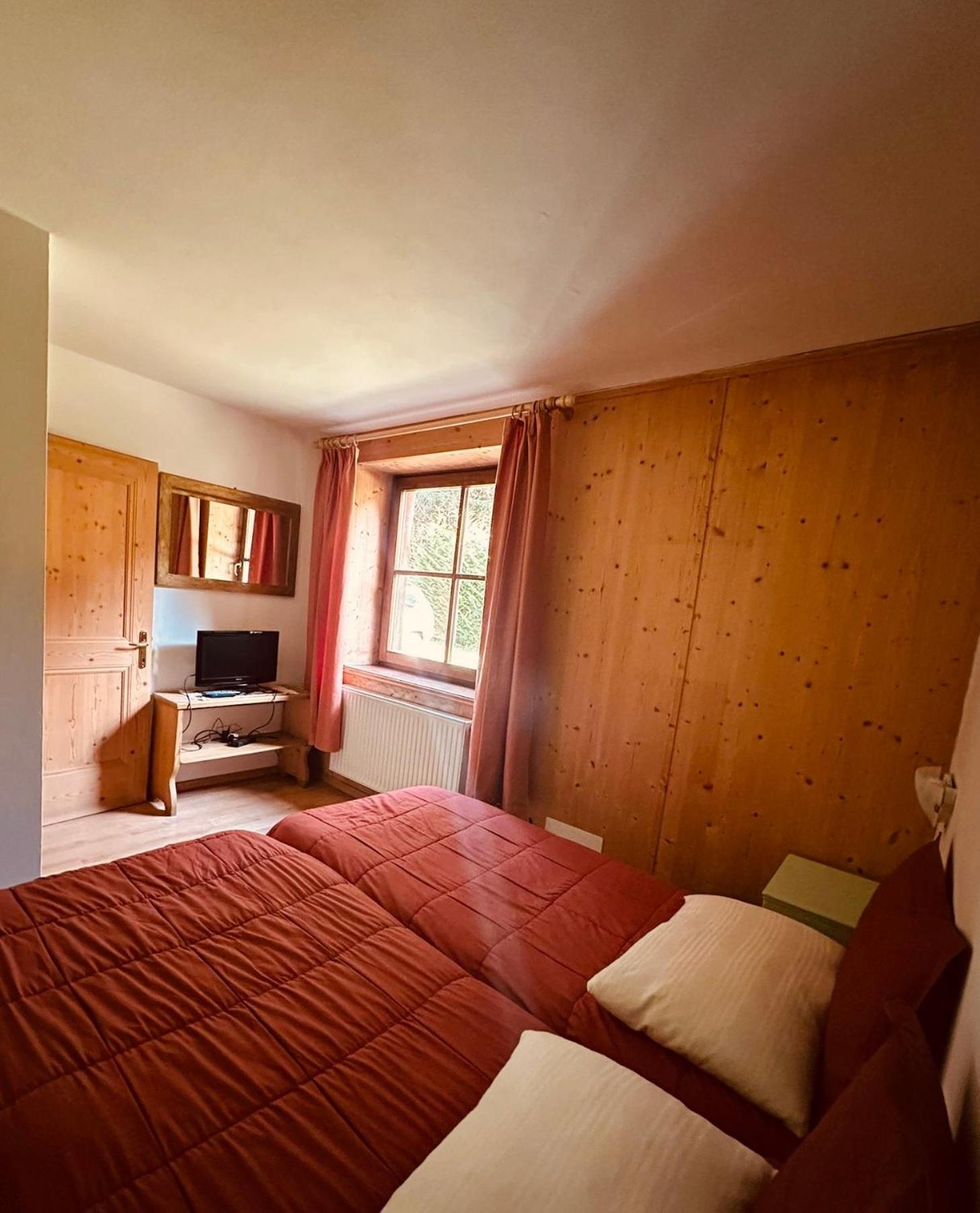 Casa Del Cirmolo - Apartments For Rent Cavalese Eksteriør billede